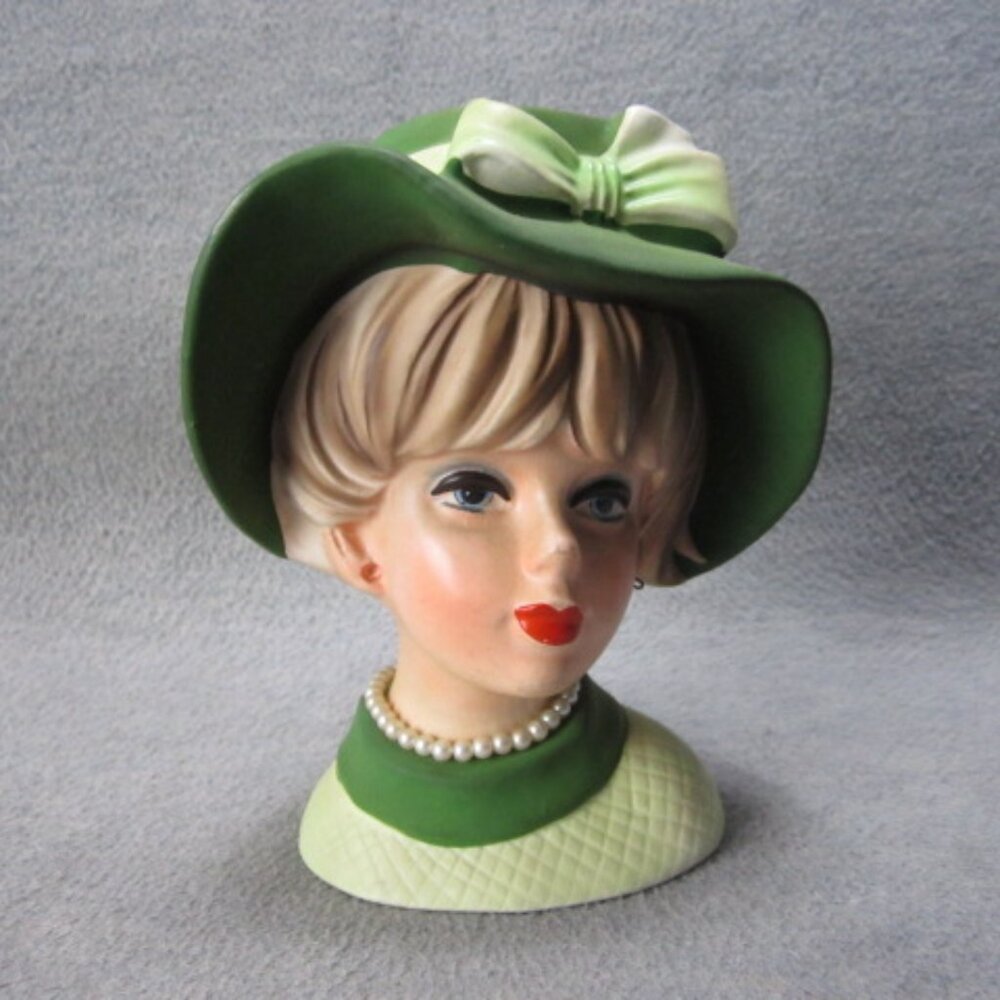 Vintage Napcoware MCM Lady Head Vase Green Hat Pearl Necklace Ceramic 6"